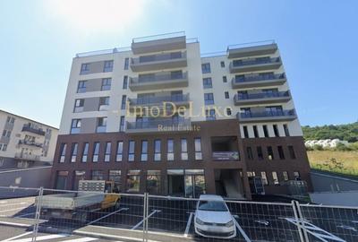 Apartament cu 2 camere semidecomandat, mobilat în Florești