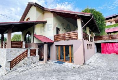 Refugiul tau de poveste in inima muntelui - casa primitoare in Durau - 2