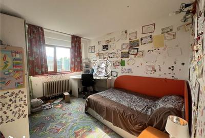 Apartament cu 3 camere decomandat în Nicolina - 5
