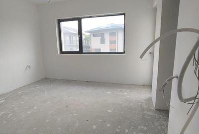 Casă cu 5 camere cu Teren 445 Mp în Cug - 2