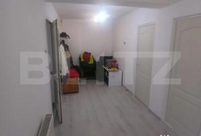 Apartament cu 4 camere decomandat în Central - 9
