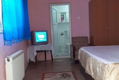 Casă cu 1 camere cu Teren 25 Mp în Central - 1