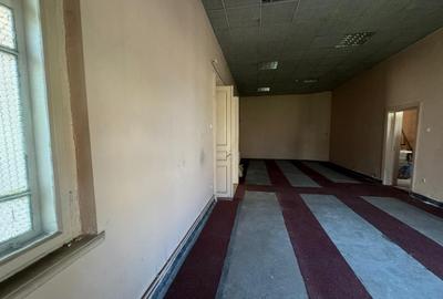 Casă individuală cu 7 camere cu Canalizare în Ultracentral - 15