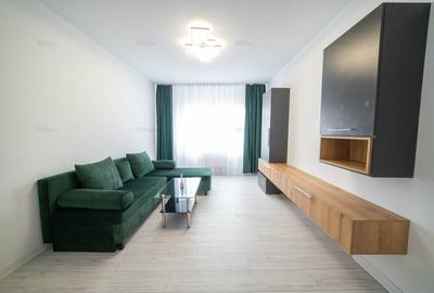 Apartament cu 3 camere decomandat, mobilat în Girocului