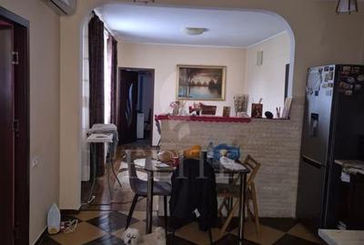 Apartament 3 camere în zona STRAZII HOREA - 3