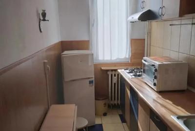 Garsonieră decomandată în Central - 3