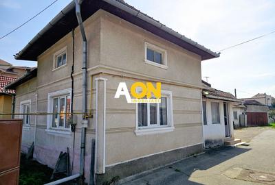 Casă individuală cu 6 camere cu Canalizare în Central - 2