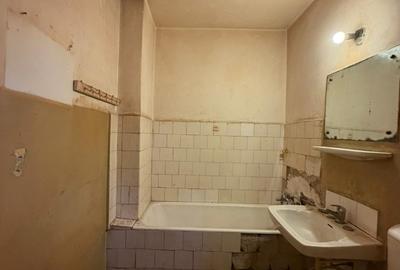 Apartament cu 3 camere decomandat în Titan - 4