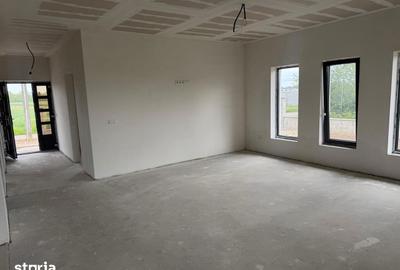 Casă cu 3 camere cu Teren 450 Mp în Lazuri - 5