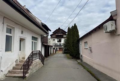 Doua case de vanzare, teren 800 mp, Zarnesti, Brasov - 6