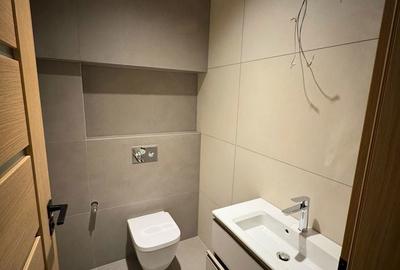 Casă cu 6 camere cu Teren 300 Mp în Titan - 12