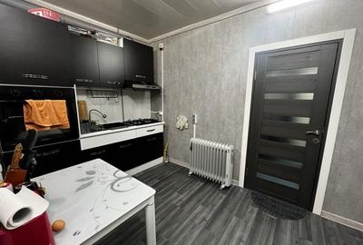 Casă cu 4 camere în Central - 2