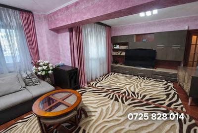 Apartament cu 3 camere decomandat în Berceni