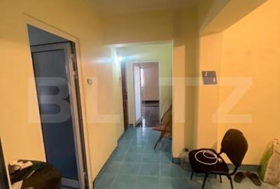 Apartament cu 3 camere semidecomandat, mobilat în Câmpia Turzii