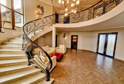 Casă cu Teren 1223 Mp în Central - 6