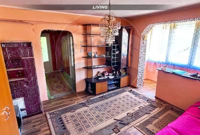 Apartament cu 3 camere semidecomandat, mobilat în Central - 2