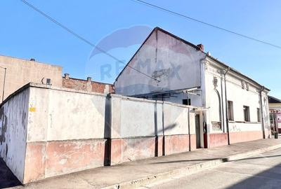 Casă cu 4 camere cu Teren 250 Mp în Ultracentral - 9