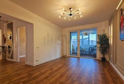 Apartament cu 2 camere decomandat în P-ța Victoriei