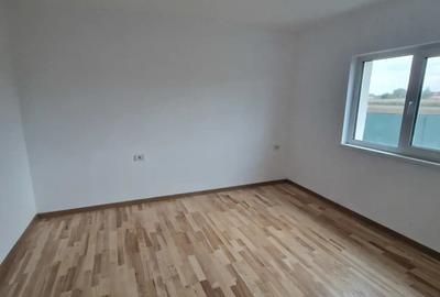 Vand casa in Horia - 2