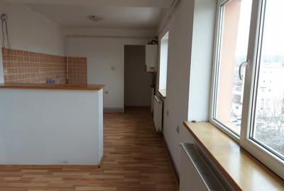 Ap 3 cam. in Gavana 3 in sup de 95 mp, 788 E/mp, an 2008 la pret 75 350 euro . - 10