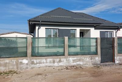 Zona Mamina,casa individuala la 2 minute de STV.Finalizata !!! - 2