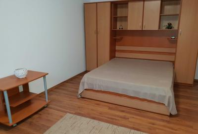 Garsonieră decomandată, mobilată în Drumul Taberei