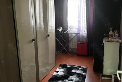 Apartament cu 3 camere decomandat în Găești - 7