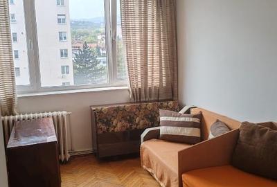 Apartament cu 3 camere decomandat în Minerul - 13