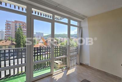 Apartament cu 3 camere decomandat, mobilat în Centrul Civic