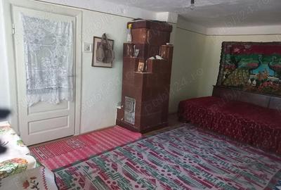 Casă cu 3 camere în Cândești - 3