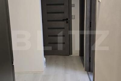 Apartament de vanzare, cu 4 camere, 78 mp, zona Micro17 - 8