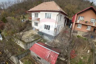 Casă cu 5 camere cu Teren 250 Mp în Exterior Sud - 5