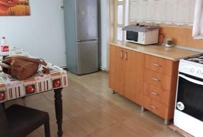 Casă cu 5 camere cu Teren 100 Mp în Romanești - 1