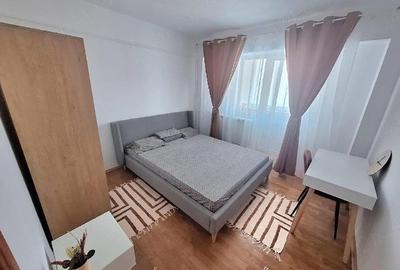 Apartament cu 2 camere decomandat în Rovine