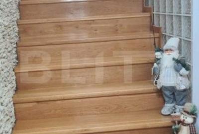 Casă cu 5 camere cu Garaj în Central - 14