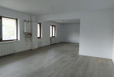 Birou, de 70 mp, în Unirii - 3