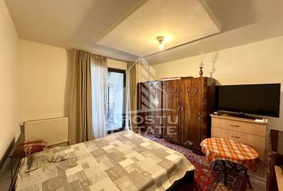 Casa individuala cu 7 camere in Mosnita Veche - 15