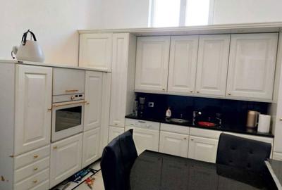 Casă cu 4 camere cu Teren 100 Mp în Central - 2