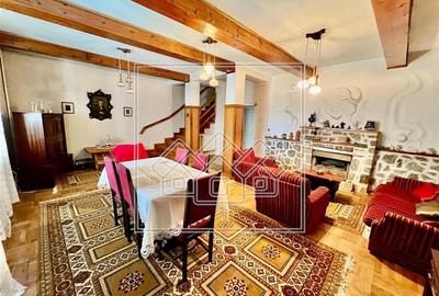 Casa de vanzare in Sibiu - 6 camere, garaj - teren 250 mp - 15