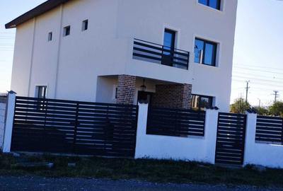 Casă cu 4 camere în Exterior Vest - 5