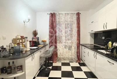 Casă cu Canalizare în Central - 32