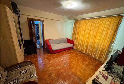 Apartament 2 camere, parter , zona Liceul Economic , 49mp - 5
