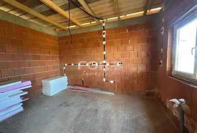 Casă cu 4 camere cu Teren 500 Mp în Sântandrei - 3