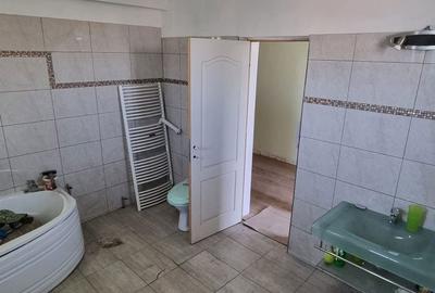 Casă cu 4 camere decomandat în Dosu Bricii - 3