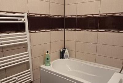 Apartament 3 camere, renovat - 67 mp - Tiglina 3 , scoala nr. 11 - 11