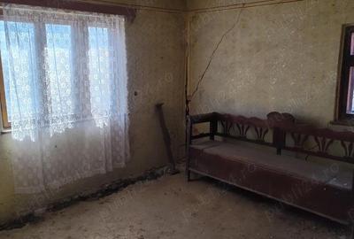 Casă cu 2 camere cu Teren 40 Mp în Vălișoara - 1