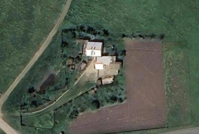 Proprietate ideala pentru INVESTITIE -2 cladiri + teren 5.000 mp - 1