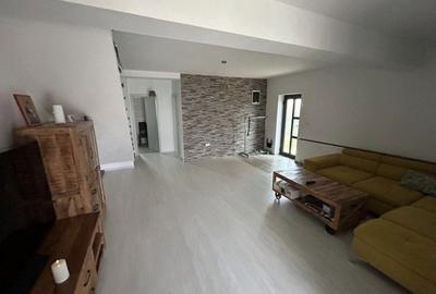 Casă cu 4 camere cu Teren 327 Mp în Giroc