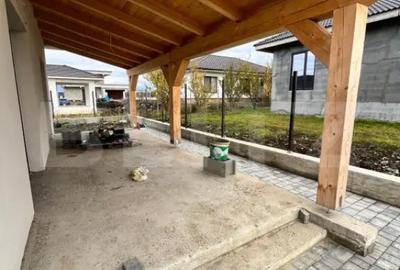 Casă cu 4 camere cu Teren 500 Mp în Unirea - 8