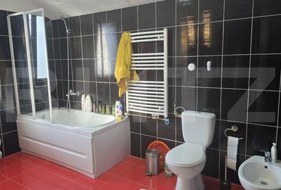 Casa de vanzare, cu 4 camere, 140 mp, teren 300 mp, zona Dara - 13